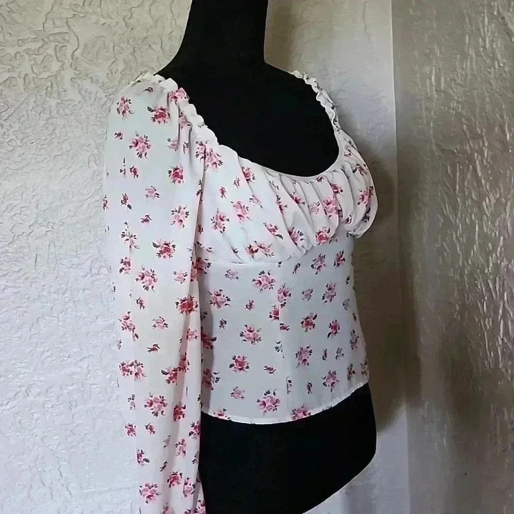 AROUND White pink floral blouse sweetheart neck - Picture 6 of 9